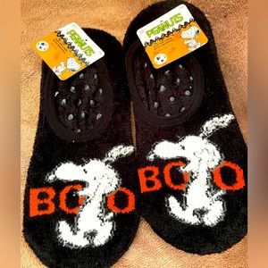 Snoopy Halloween slippers